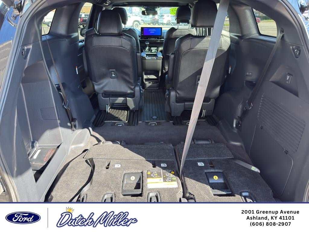 2025 Toyota Sienna XSE