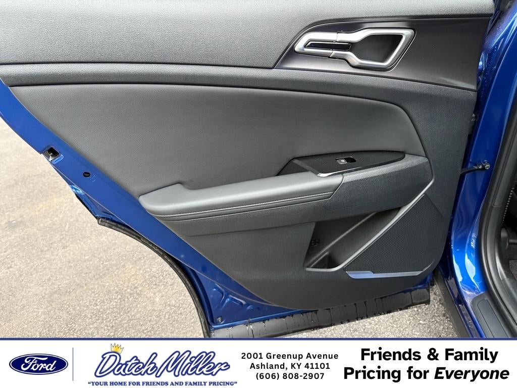 2025 Kia Sportage EX