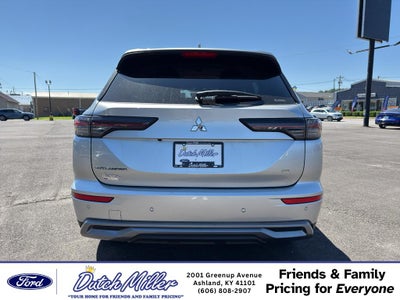 2025 Mitsubishi Outlander SE