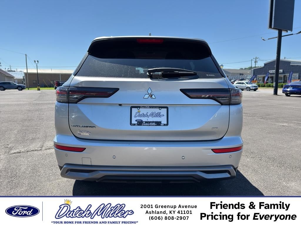 2025 Mitsubishi Outlander SE
