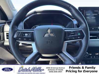 2025 Mitsubishi Outlander SE