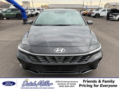 2025 Hyundai Elantra SEL Sport
